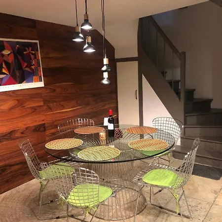 Gite De La Cite Semesterbostad *